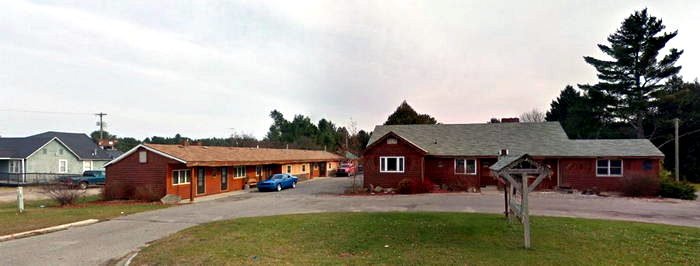 Berrys Motel (Orchard Motel, Orchard Grove Motel) - Web Listing (newer photo)